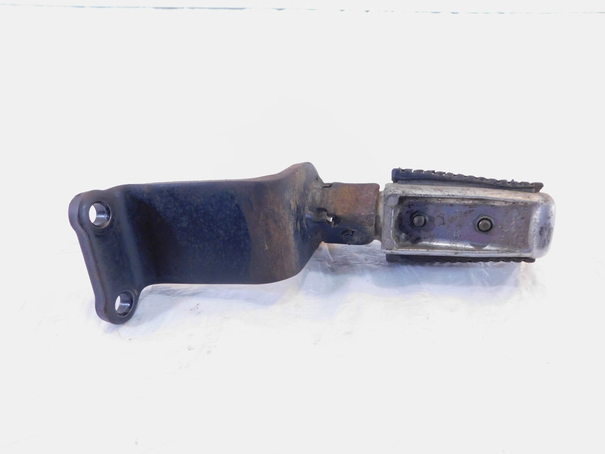 1999-09 Yamaha V-Star 1100 XVS1100 Custom Midnight Left Front Foot Peg & Bracket - C3 Cycle