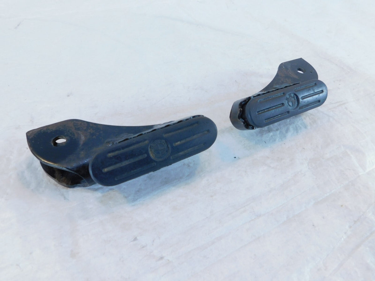 BMW F650GS Dakar G650GS Left/Right Front Footrest Foot Pegs & Pads 46717654663/4 - C3 Cycle