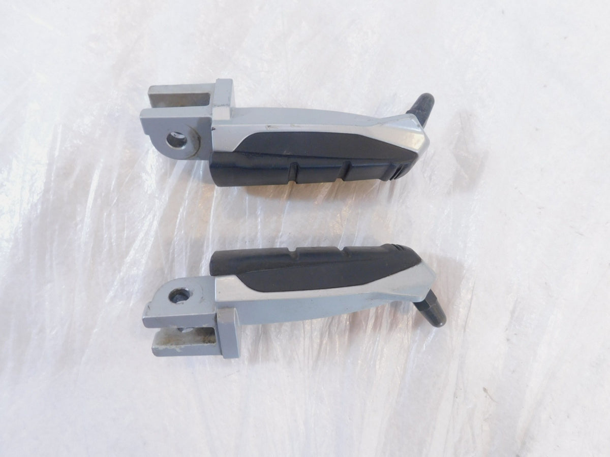 BMW F650CS & R1150 R1100S R1150R R1150RS Front Right/Left Footrest Foot Pegs - C3 Cycle