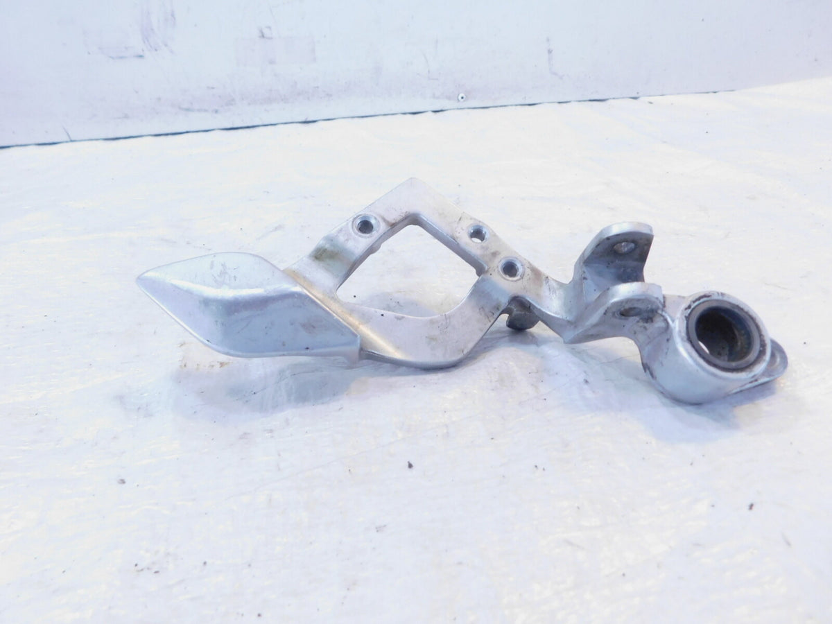 2003-2005 Yamaha FJR1300 FJR1300A Front Right Footrest Foot Peg Bracket Mount - C3 Cycle