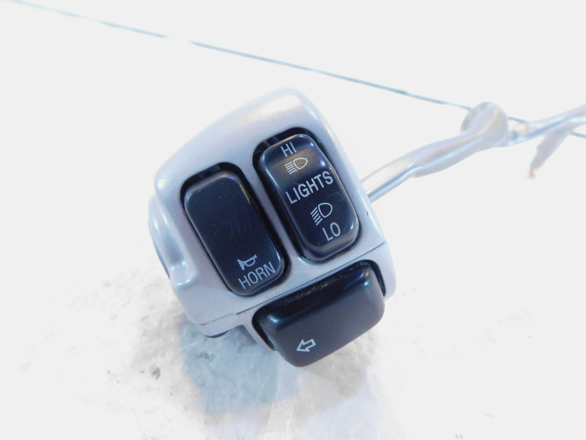 2002-2005 Harley Davidson V-Rod VRSC Vrod Left Handlebar Horn Turn Signal Switch - C3 Cycle