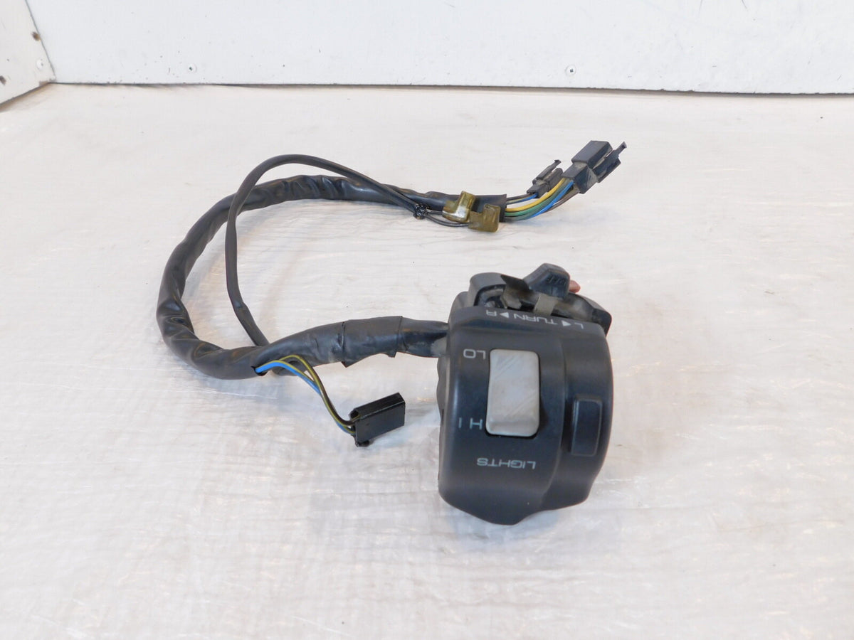 Yamaha FZR1000 & YZF750R Left Horn & Turn Signal Handlebar Switch Buttons - C3 Cycle