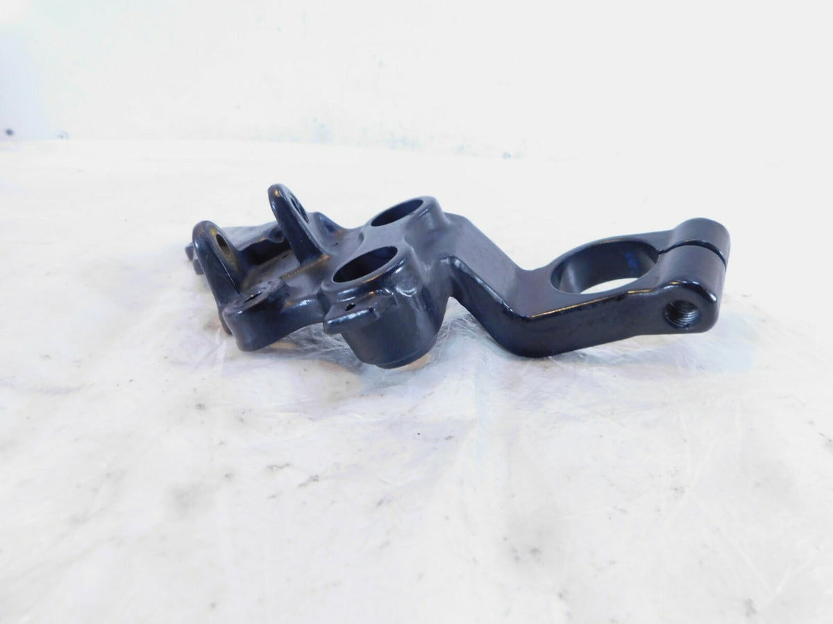 2004-2016 Triumph Thruxton 900 Right Footrest Foot Peg Mount Bracket Outrigger