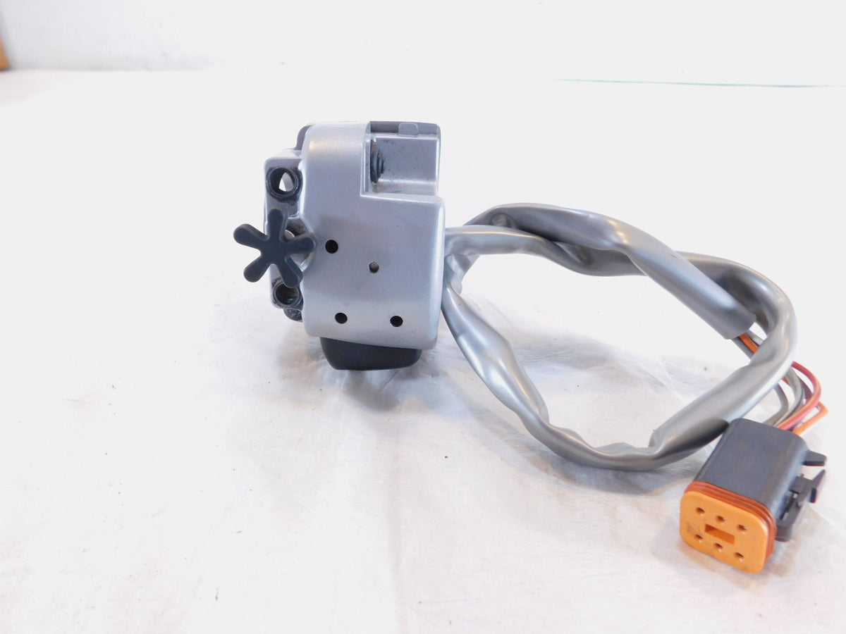 02-05 Harley Davidson V-Rod VRSC Vrod Right Engine Start Stop Turn Signal Switch - C3 Cycle
