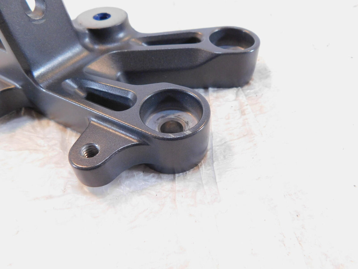 2022-2024 Yamaha YZFR7 YZF-R7 R7 Front Left Foot Peg Footrest Mount Bracket Stay - C3 Cycle