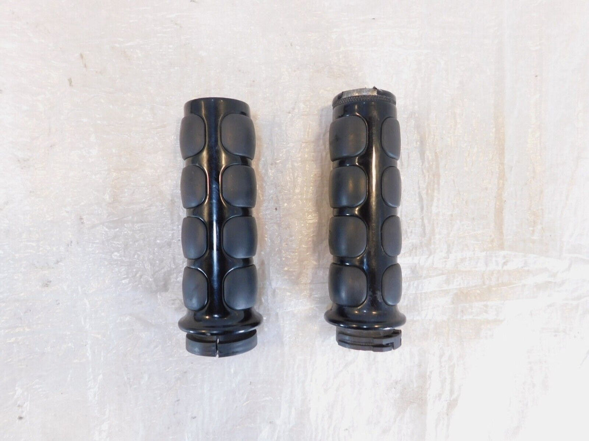 Yamaha V-Star 650 Road Royal Star XVZ13 XV1600 XV1700 Left/Right Handlebar Grips - C3 Cycle