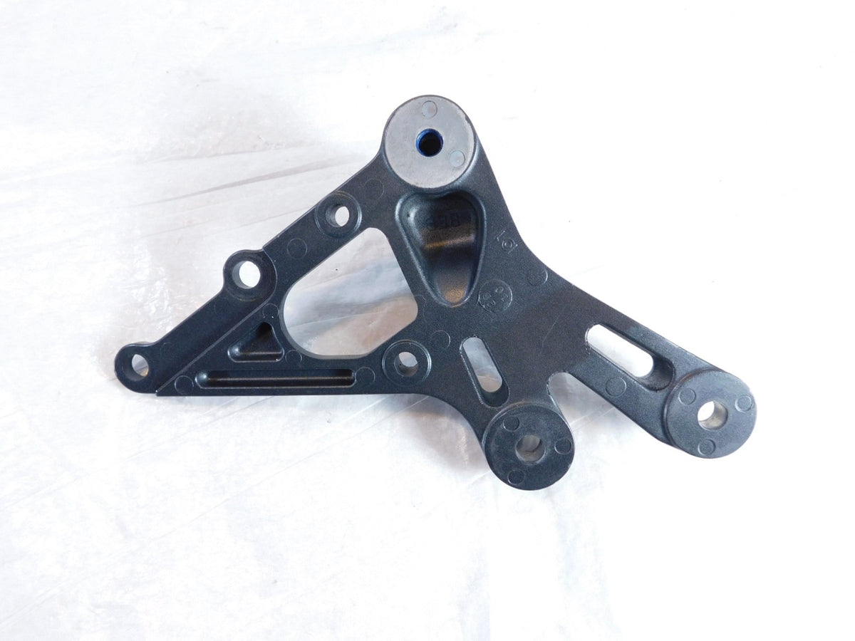 22-24 Yamaha YZFR7 YZF-R7 R7 Front Right Foot Peg Footrest Mount Stay Bracket