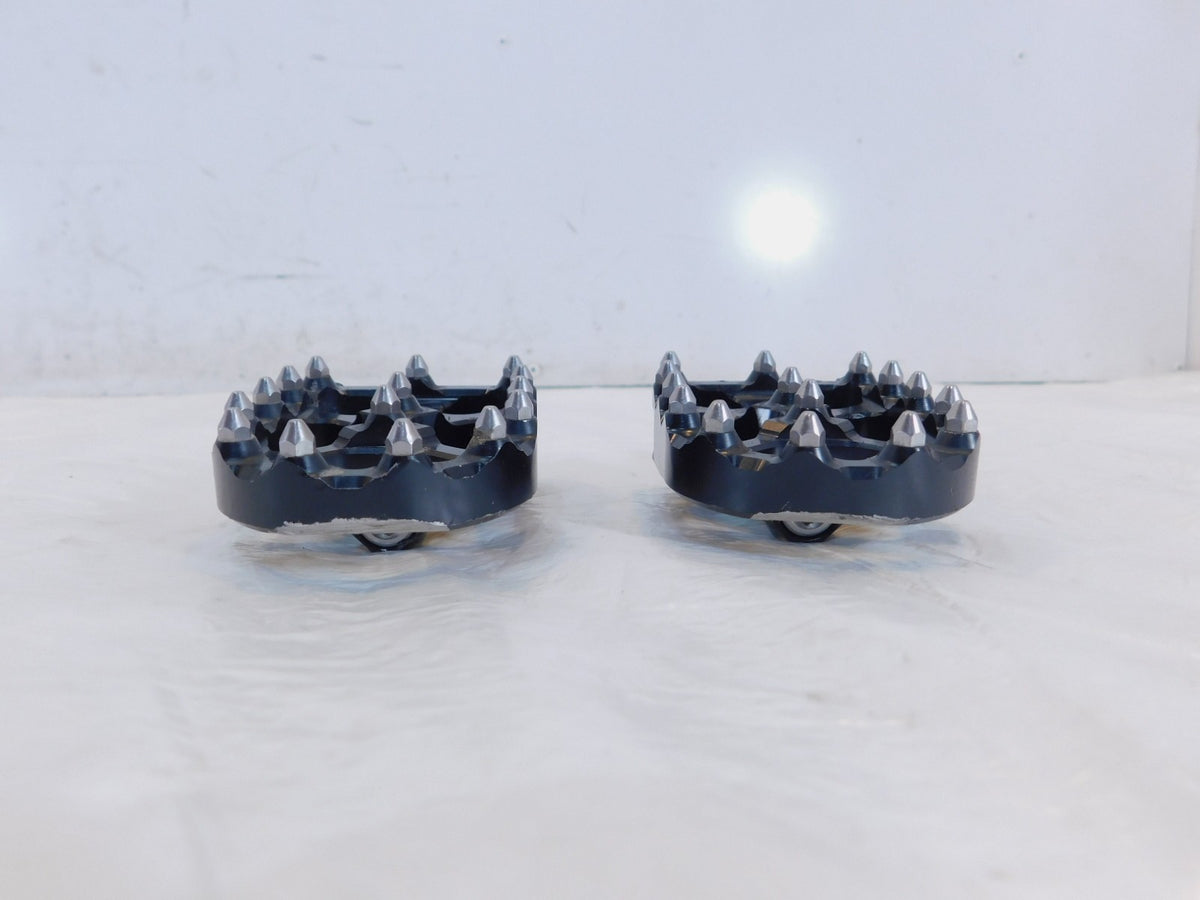 Harley Touring FXR Dyna Sportster & Softail Single Black Metal Footpeg Footrests - C3 Cycle