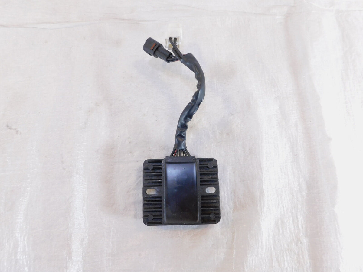 Suzuki GW250 Inazuma 250 L3 L4 L5 L7 Electrical Voltage Regulator Rectifier - C3 Cycle