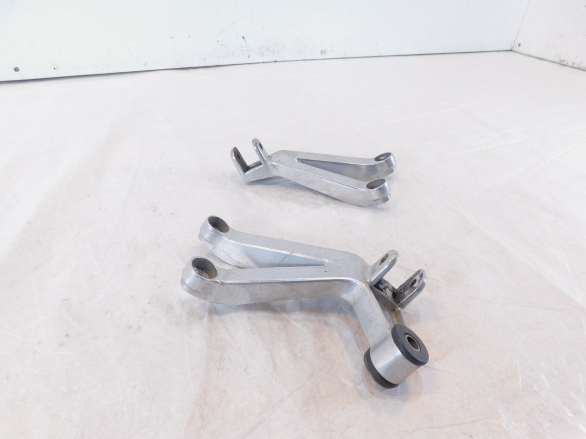 Honda CBR900RR CBR929RR FireBlade Rear Left/Right Footpeg Footrest Holder Mounts - C3 Cycle