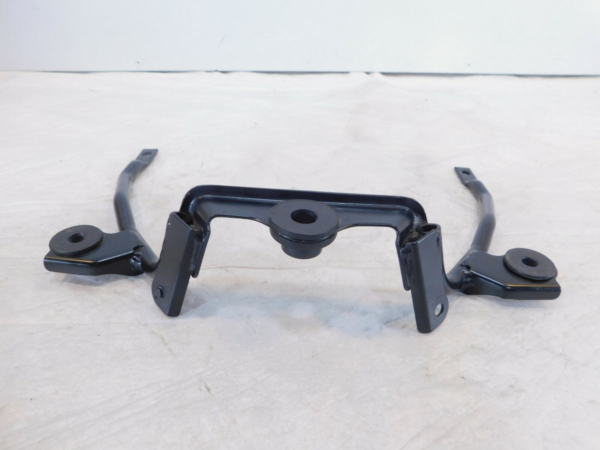 18-19 Suzuki GSX250R Front Gas Petrol Fuel Tank Cowling Fairing Bracket Stay - C3 Cycle