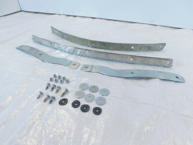 01 Kawasaki Vulcan 1500 Classic Fi VN1500 Front Cowling Windshield Trim Brackets