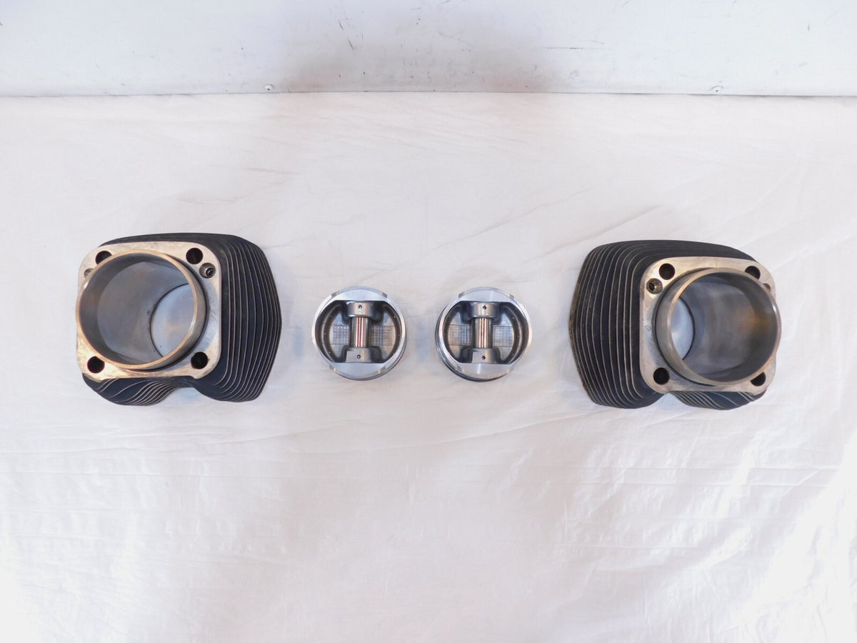 Harley Davidson Twin Cam Touring Dyna & Softail Engine Pistons & Black Cylinders