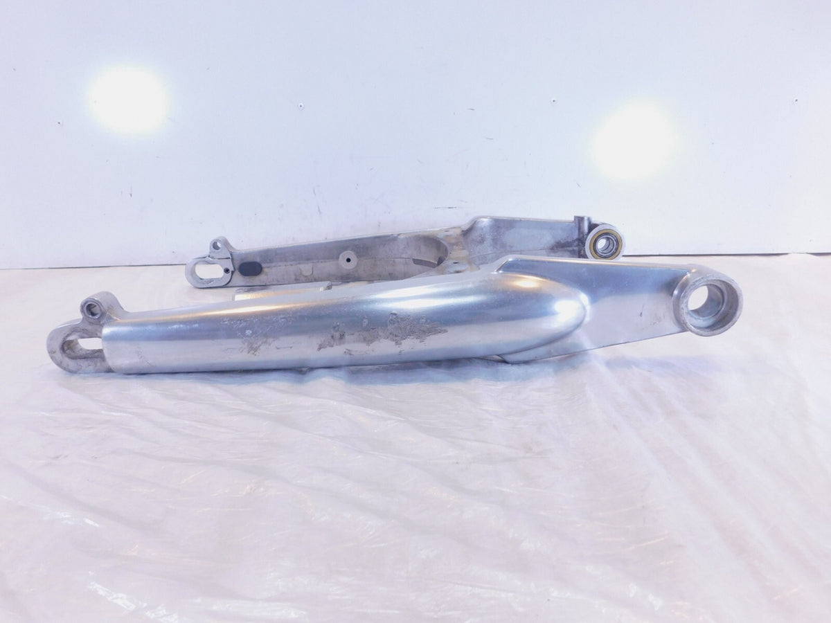 2002 2003 2004 Harley Davidson V-Rod VRSC Vrod Rear Wheel Fork Swingarm Bracket