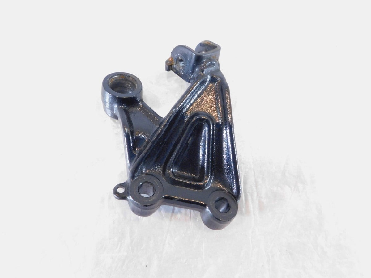 1996-2007 Yamaha V-Max 1200 VMX12 Front Right Foot Peg Footrest Bracket Mount - C3 Cycle
