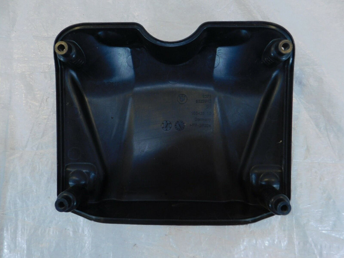 BMW R1200R R1200RS R1250R R1250RS Air Filter Housing Box Service Cover Panel Cap - C3 Cycle