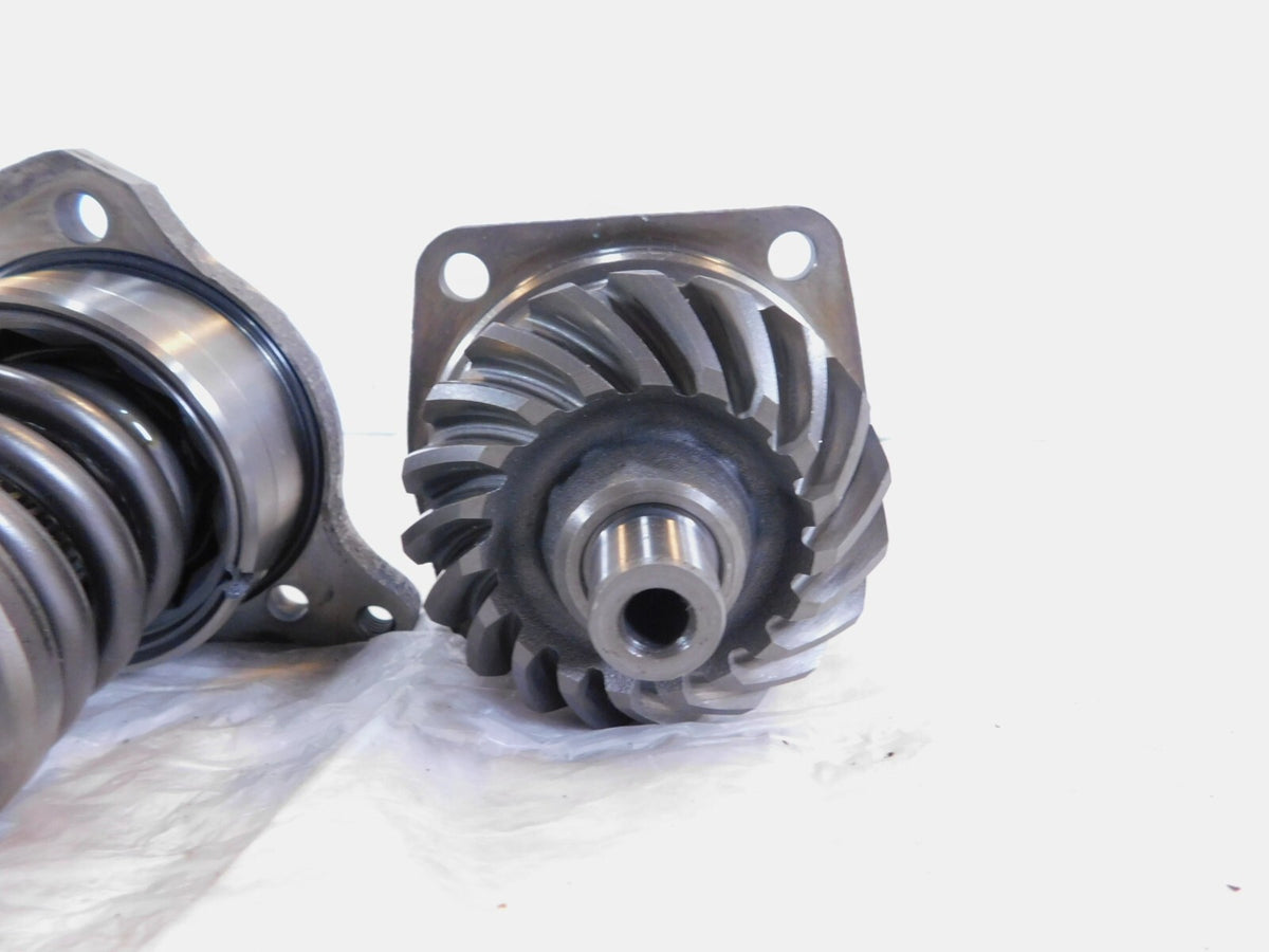 86-87 Honda VT700 VT700C Shadow 700 Rear Differential Final Drive Cross Shaft - C3 Cycle
