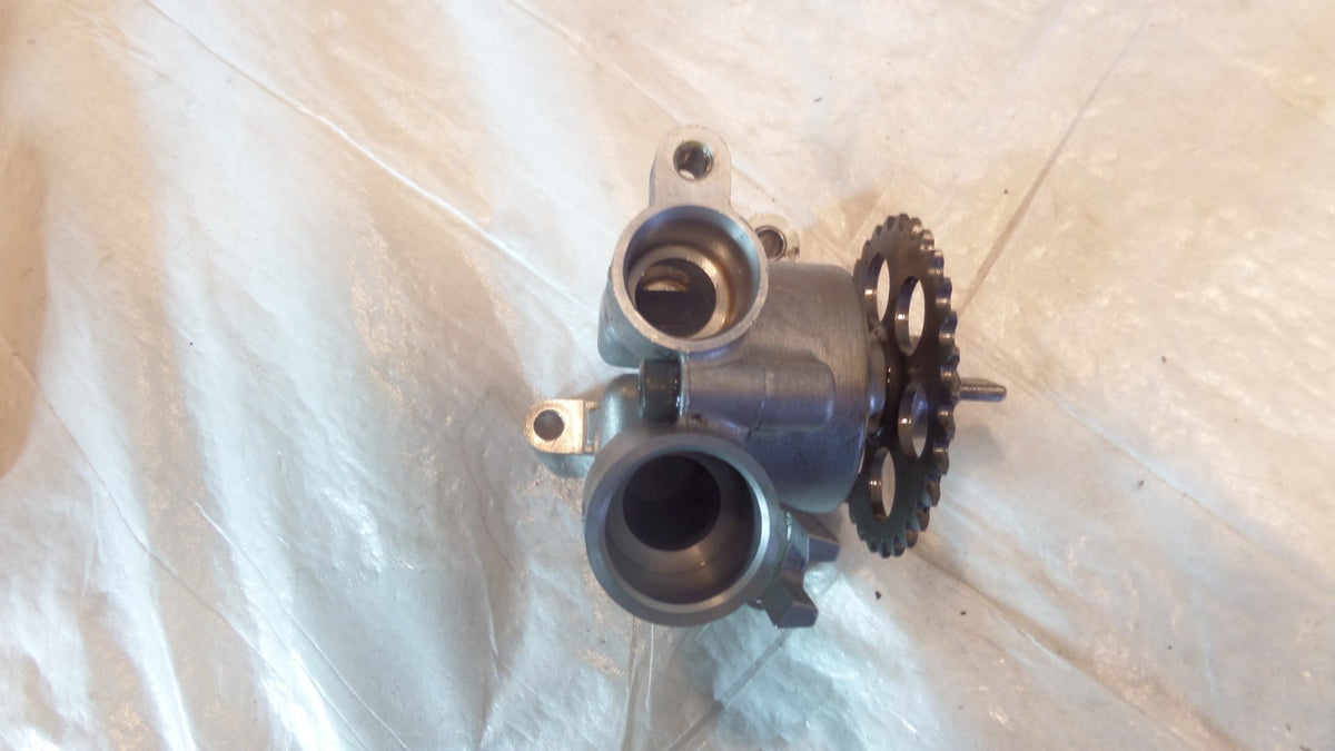 Yamaha YZFR6 YZF R6 & FZ6 FZ-6 Engine Motor Oil Pump Assembly 5MT-13300-00-00 - C3 Cycle