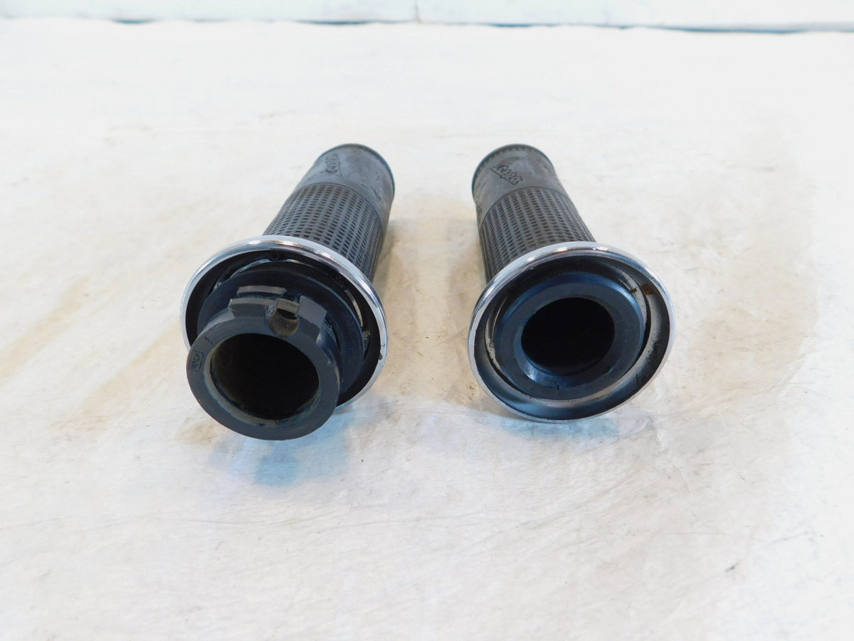 Piaggio Vespa LX S XL 50 125 250 Front Handlebar Right Left Hand Cover Grips - C3 Cycle