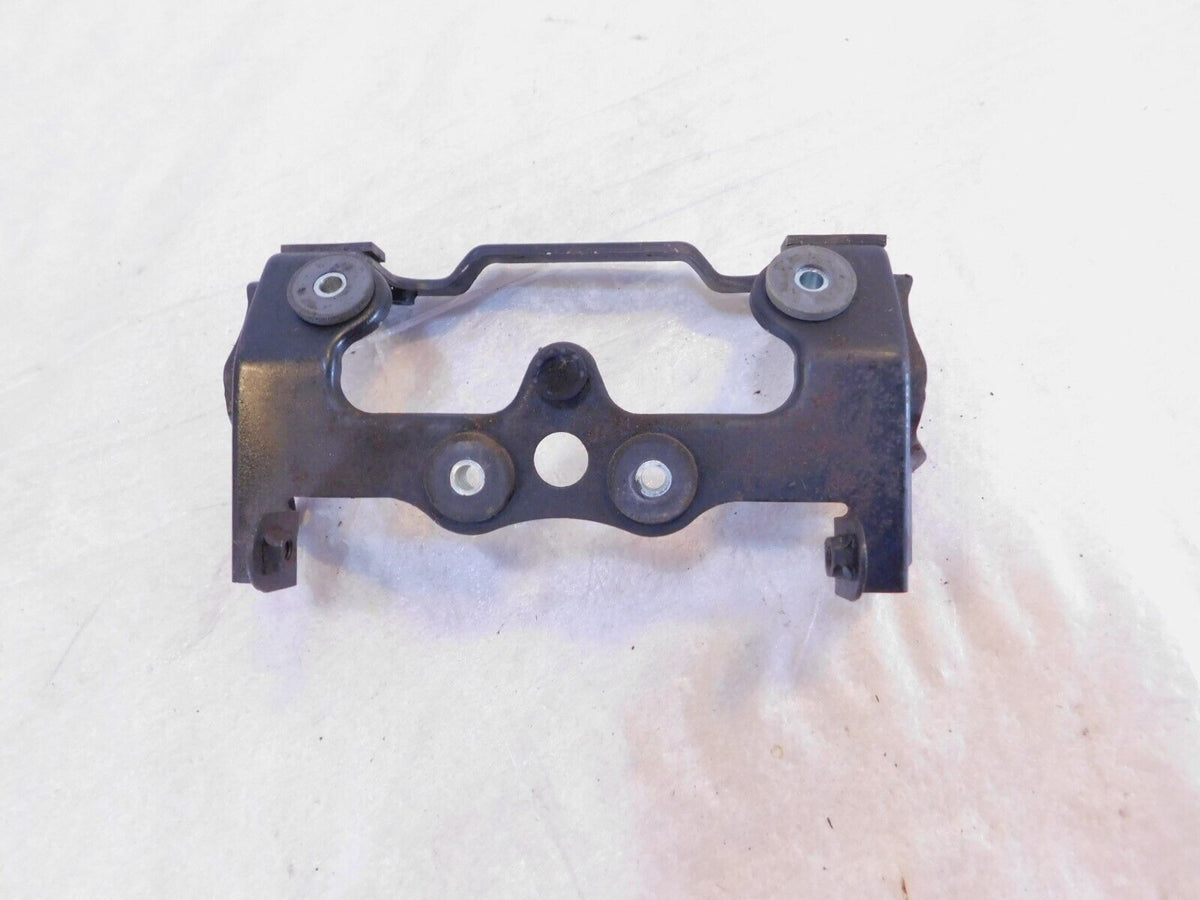 1990 1991 1992 1993 Kawasaki Ninja ZX6 ZX600D Rear Tail Mount Bracket 11046-1950 - C3 Cycle