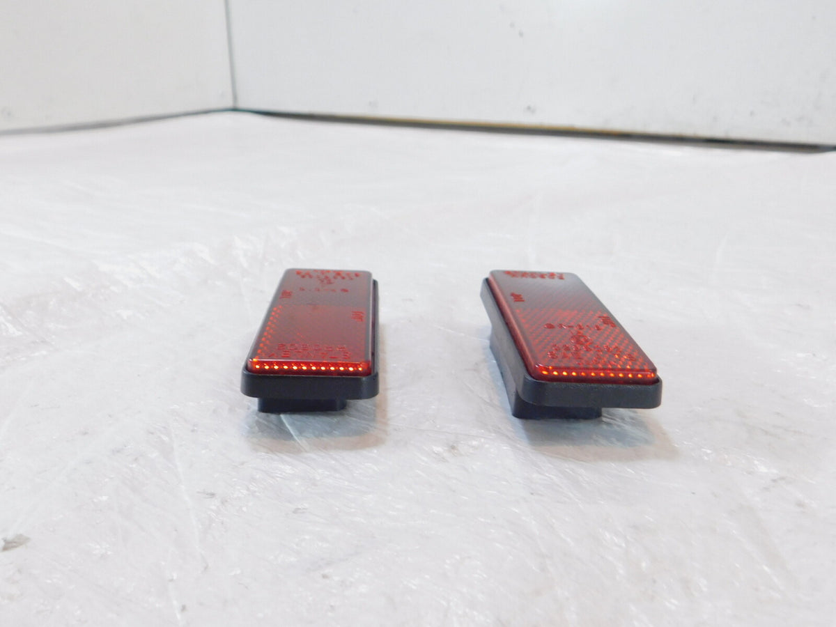 Pair 1987-09 Suzuki VS1400 Intruder 1400 Boulevard S83 Rear Tail Red Reflectors