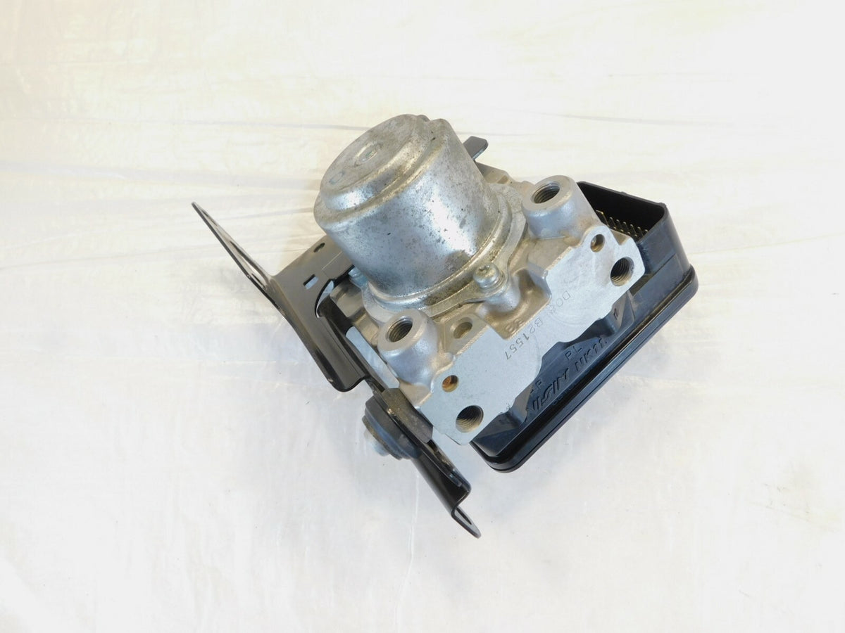 2005-2011, 2012 Triumph Sprint ST GT 1050 Wet ABS Brake Modulator Pump T2020284 - C3 Cycle