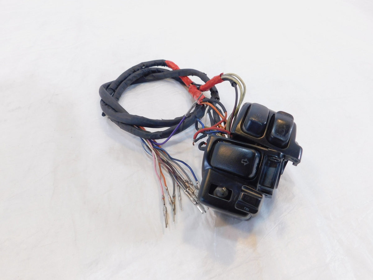Harley Touring Road King Electra Street Glide Left Handlebar Turn Signal Switch - C3 Cycle