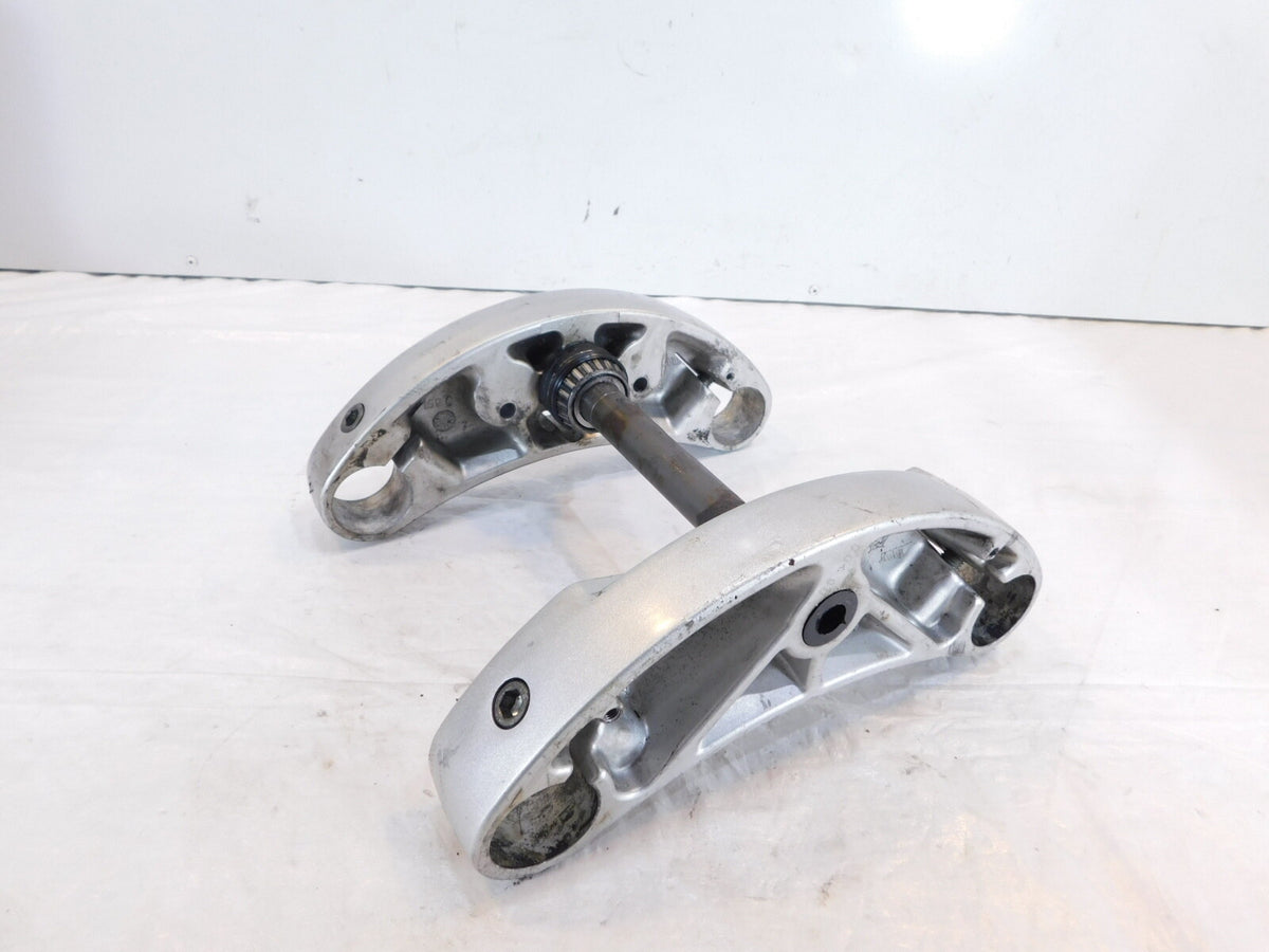 Victory V92 Standard Deluxe & Classic Cruiser Front Fork Triple Tree Brackets