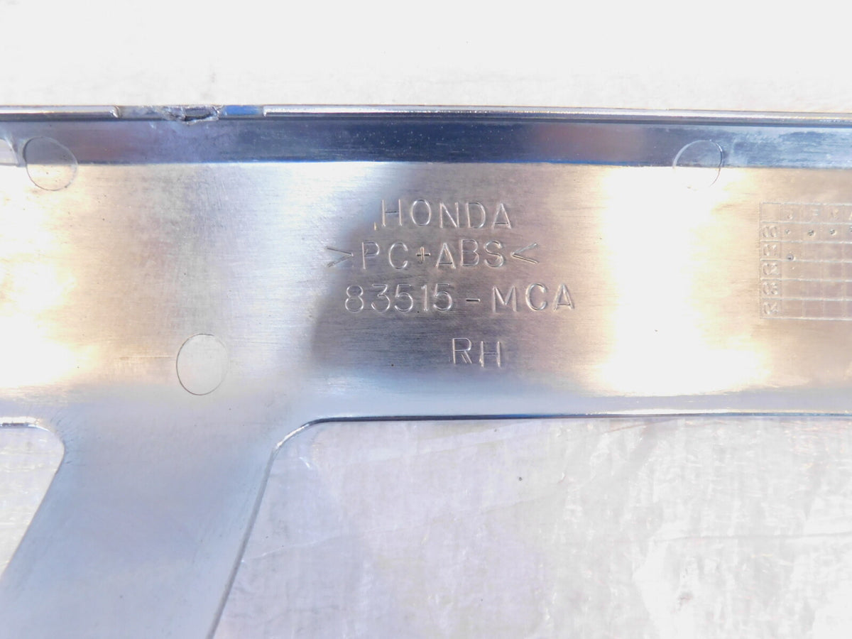 Honda GL1800 Goldwing 1800 Chrome Lower Right Engine Cylinder Head Cover Fairing - C3 Cycle