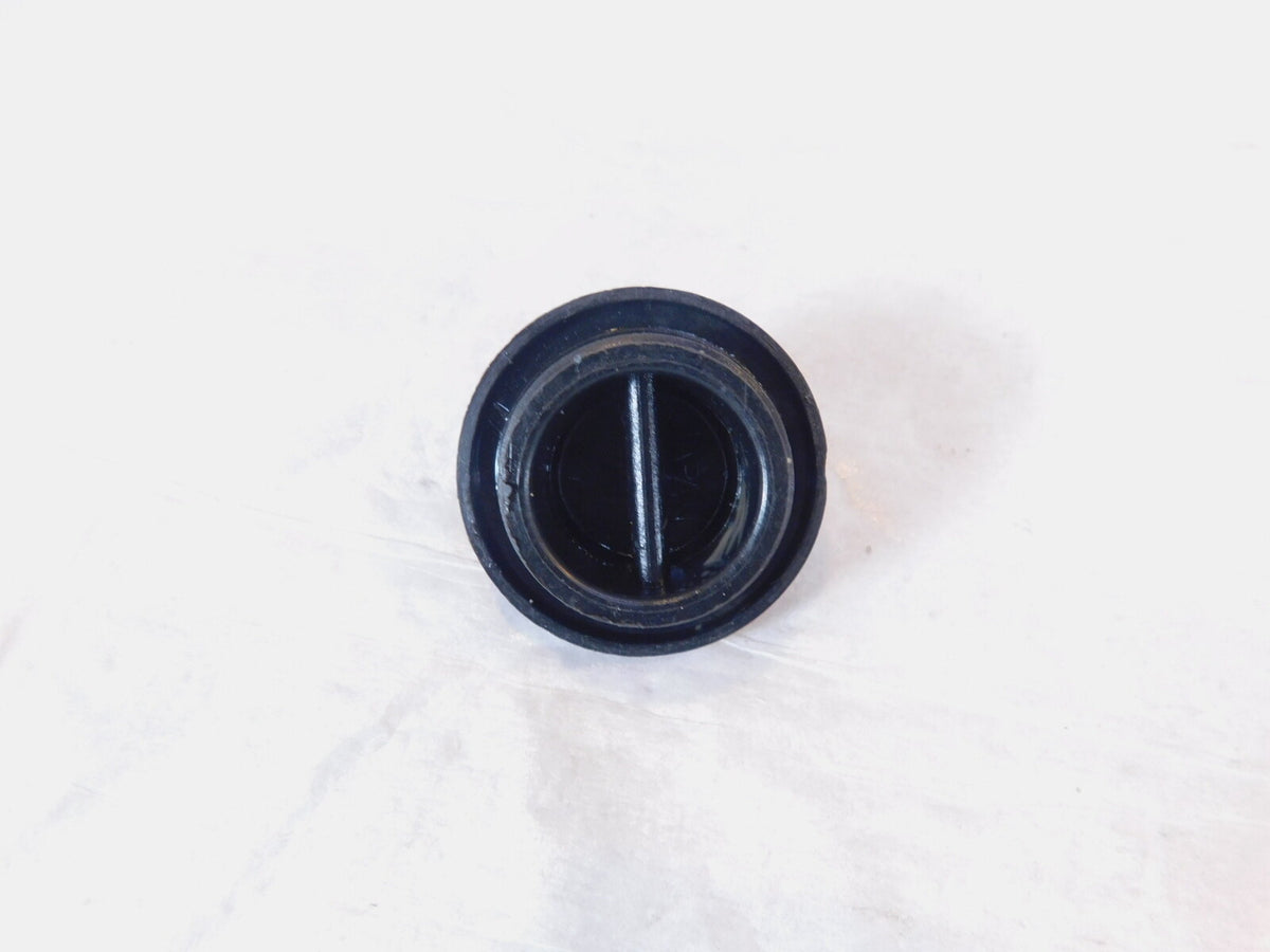 Kawasaki LTD Belt KZ440 KZ440A KZ440D Engine Motor Crankcase Oil Filler Plug Cap - C3 Cycle