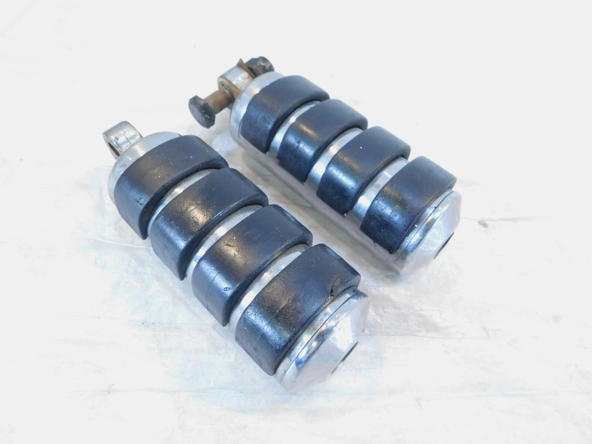 Pair Harley Touring Dyna Sportster & Softail Chrome & Rubber Footpeg Footrests - C3 Cycle