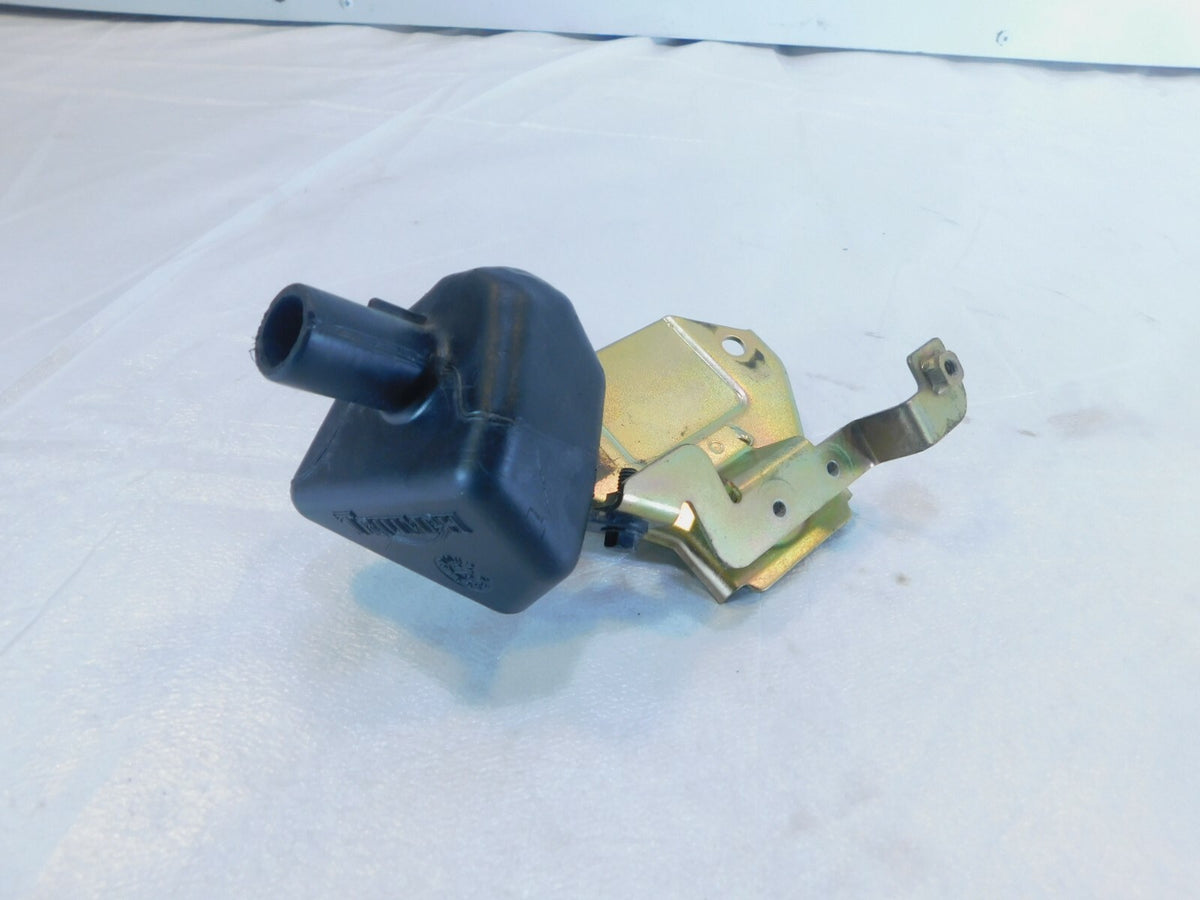 2005-2012 Triumph Sprint ST GT 1050 Front Gas Petrol Fuel Tank Bracket Mount - C3 Cycle