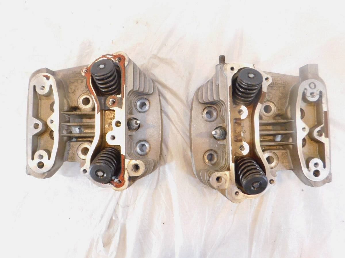 Harley Davidson Sportster 883 Engine Motor Cylinder Heads Springs & Valves - C3 Cycle