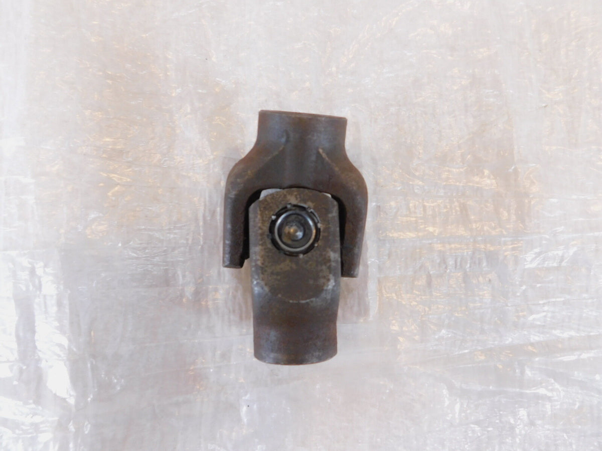 Honda Shadow 700 VT700 & 750 VT750 Differential Drive Shaft Yoke Joint U-Joint - C3 Cycle