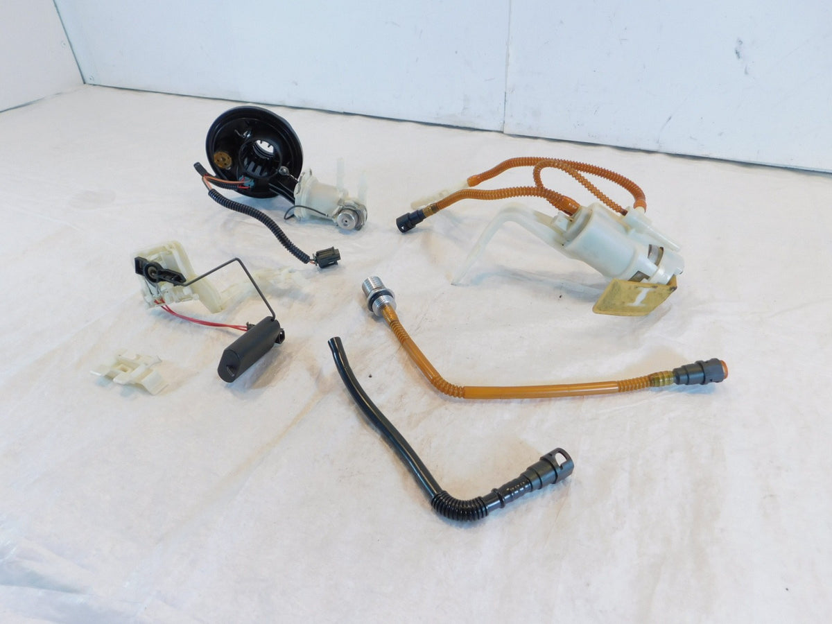 Harley Davidson Touring Road King Electra Glide Fuel Gas Petrol Tank Pump -Parts - C3 Cycle