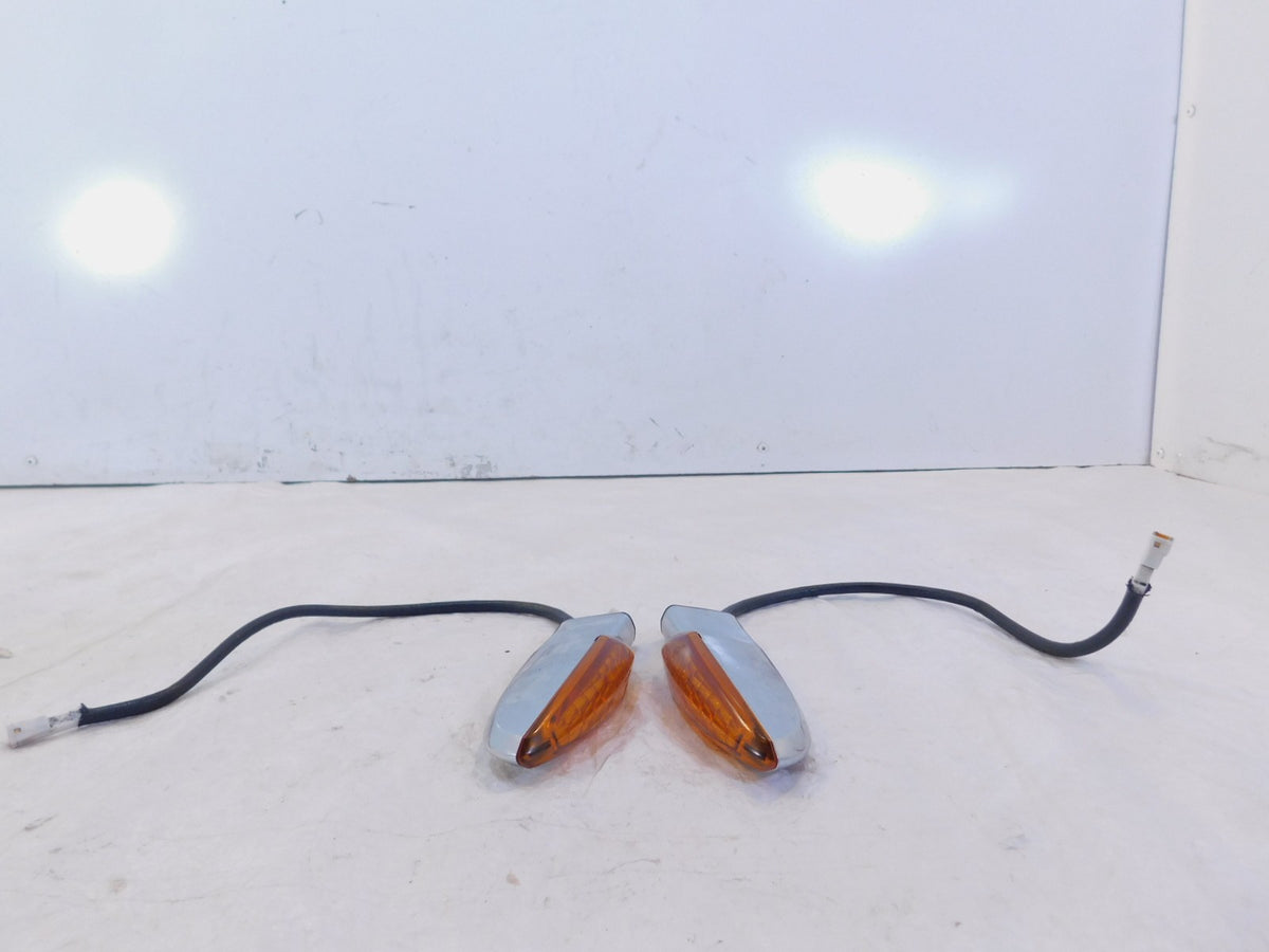 Victory Cross Roads Cross Country & Magnum Chrome Turn Signal Indicator Light - C3 Cycle