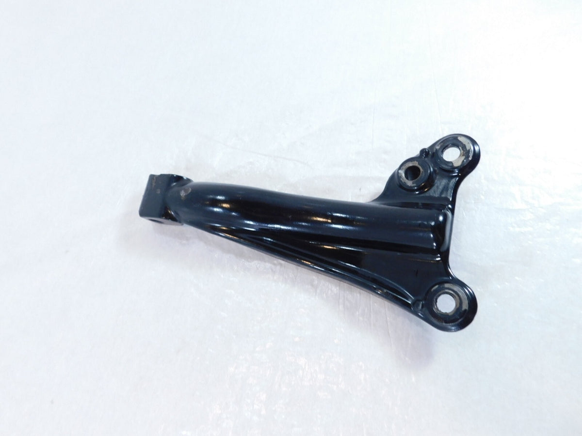 Harley Davidson Dyna Street Bob & Super Glide Exhaust Pipe Mount Bracket Hanger - C3 Cycle