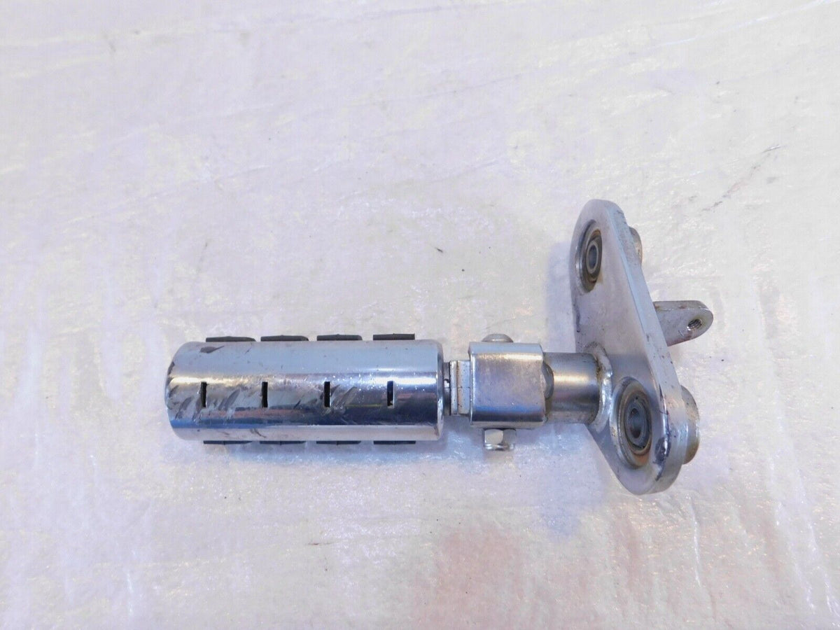 Honda VT600 VT600C Shadow 600 VLX Deluxe Right Footpeg Footrest & Bracket - C3 Cycle