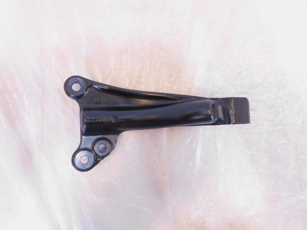 Harley Davidson Dyna Street Bob & Super Glide Exhaust Pipe Mount Bracket Hanger - C3 Cycle