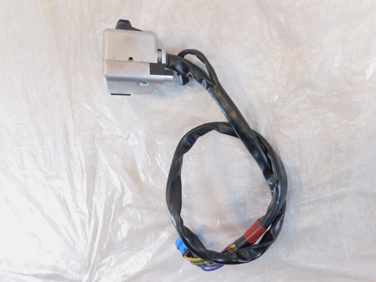 2005-2007 Victory Kingpin Vegas Left Handlebar Horn & Turn Signal Switch Buttons - C3 Cycle