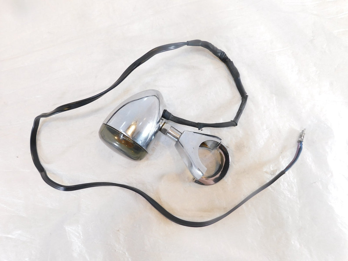 Harley Davidson Chrome Softail Dyna VRod Front Turn Signal Indicator w/ Bracket - C3 Cycle