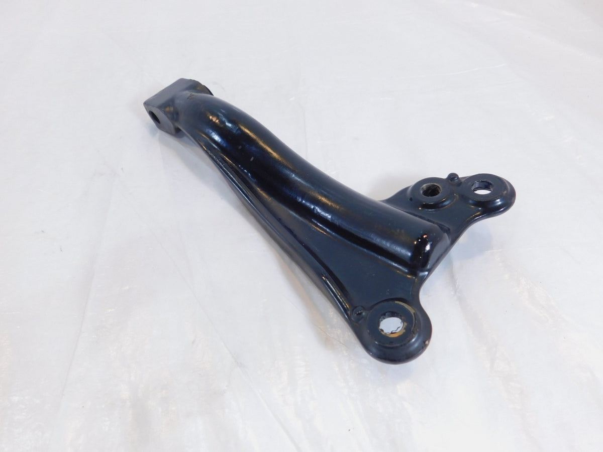 Harley Davidson Dyna Street Bob & Super Glide Exhaust Pipe Mount Bracket Hanger - C3 Cycle