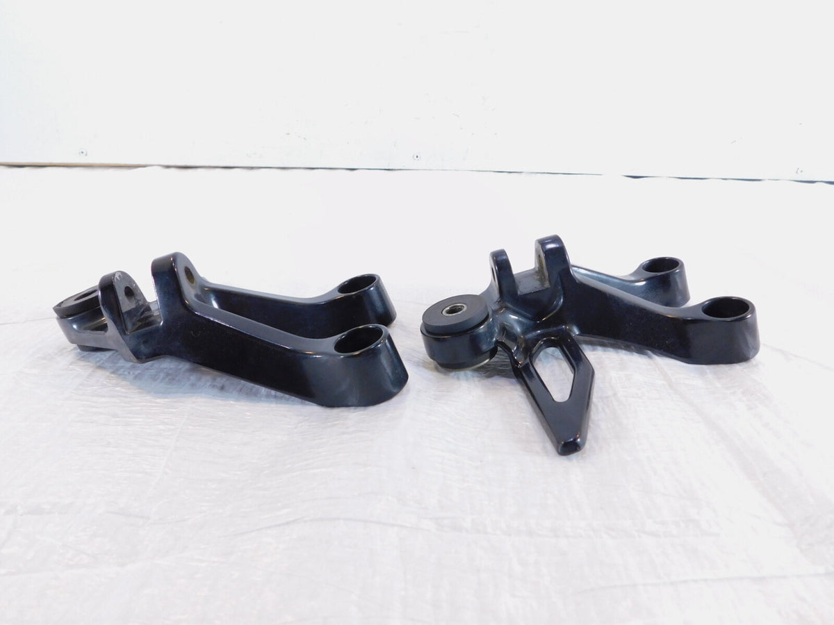 Suzuki GW250 Inazuma 250 L3 L4 L5 L7 Left/Right Passenger Foot Peg Mount Bracket - C3 Cycle