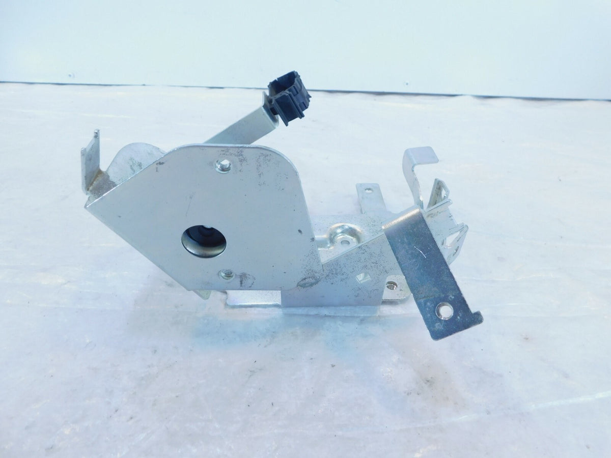 Piaggio Liberty 125 150 IGET ABS Brake Pump Support Box Holder Tray Bracket I.P - C3 Cycle