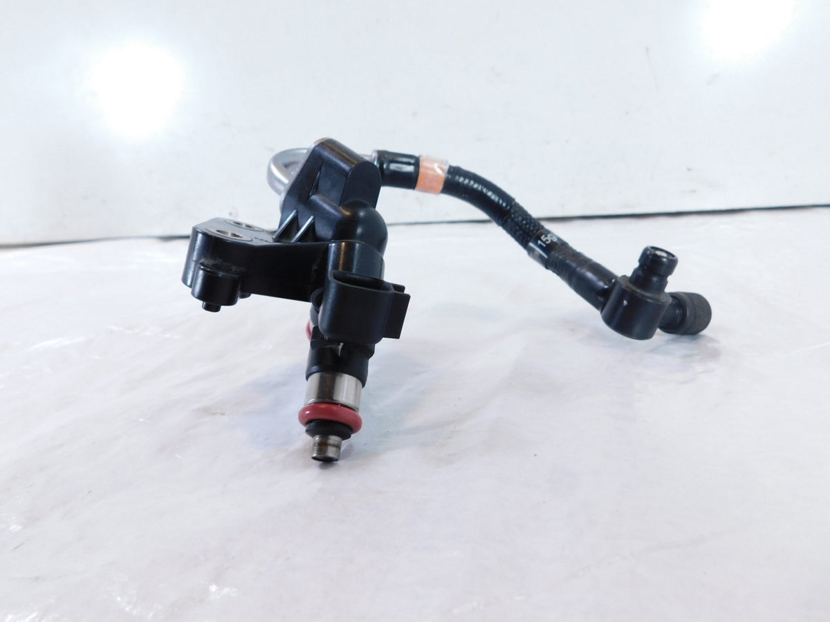 Harley Davidson Softail Heritage Milwaukee 8 Gas Tank Fuel Rail w/ Fuel Line - C3 Cycle