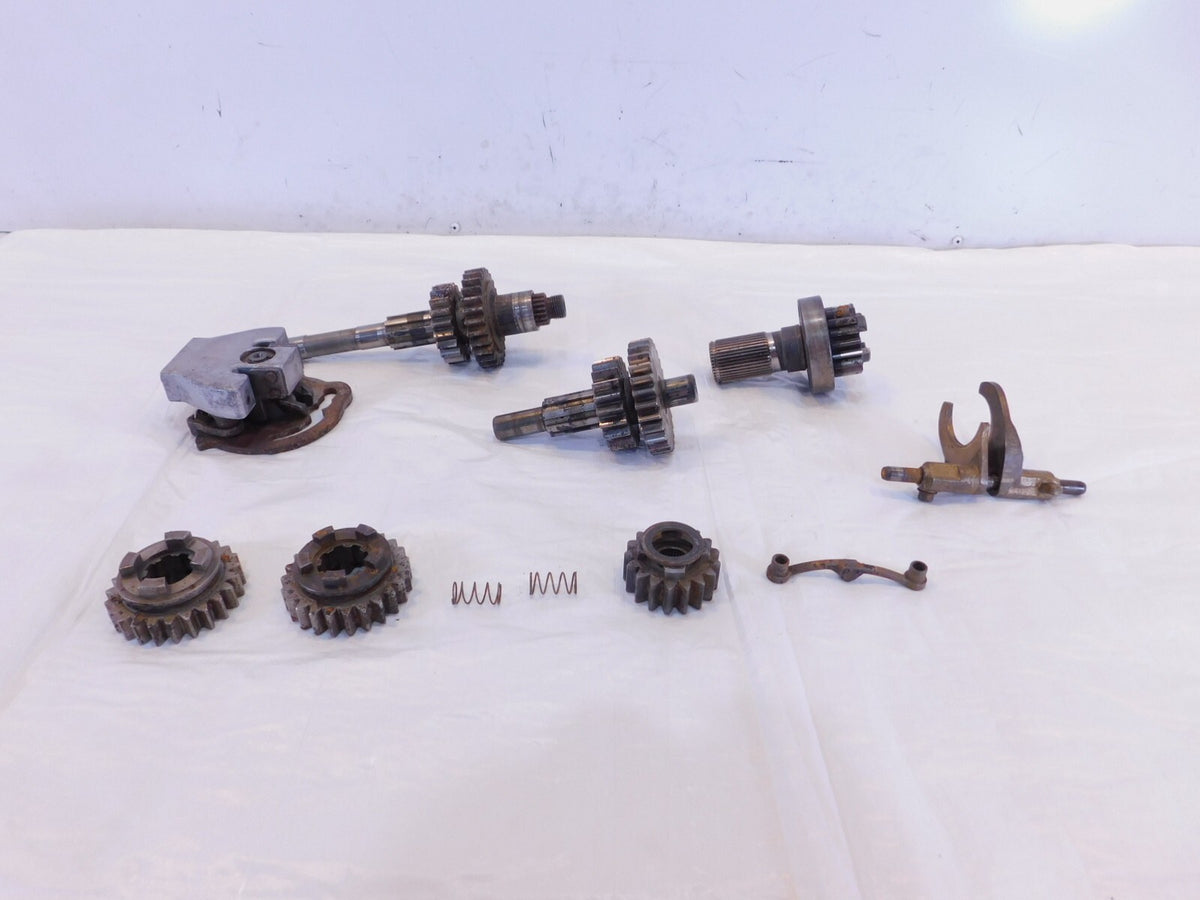 1984 Harley Davidson Sportster XLX Ironhead 1000 4 Speed Transmission -Rusty