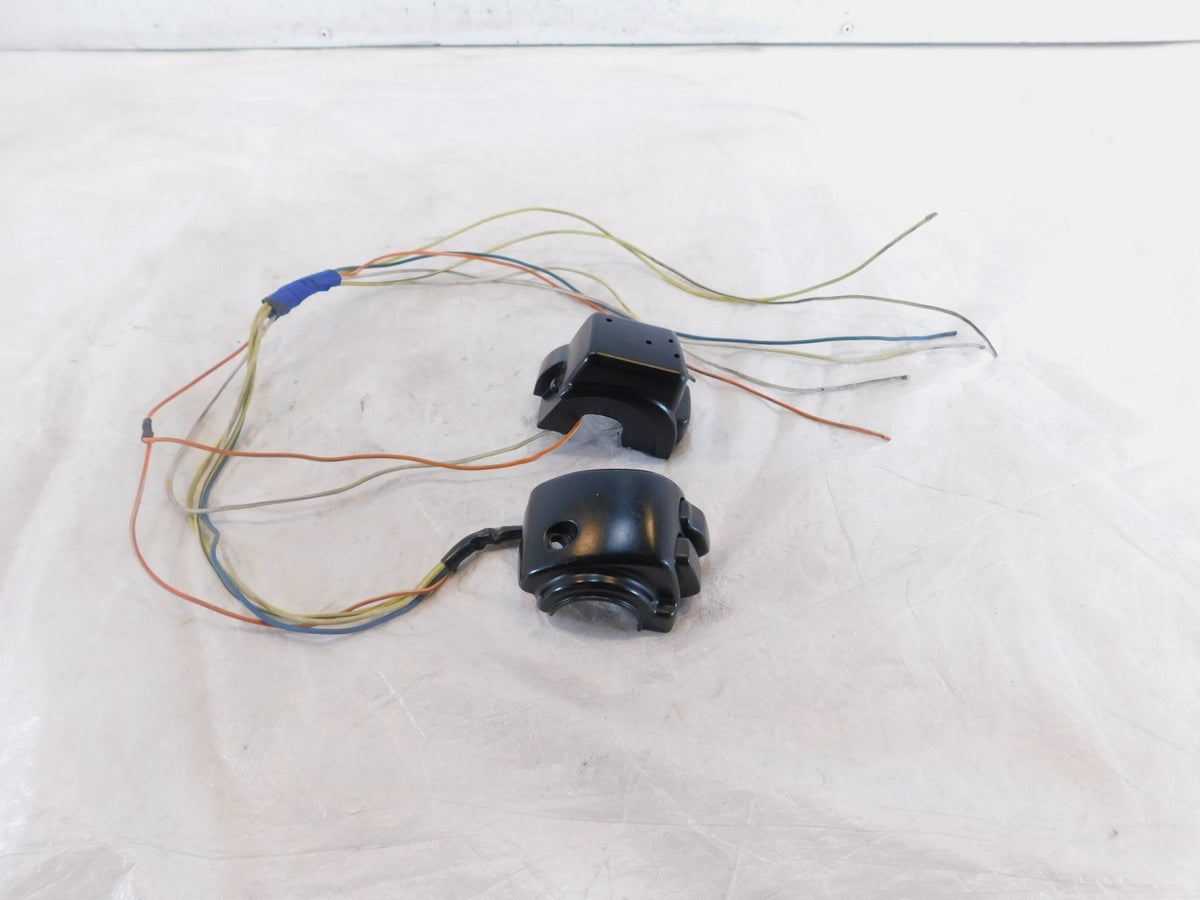 Harley Davidson Electra Glide Ultra Left Handlebar Speaker Volume & CB Switches - C3 Cycle