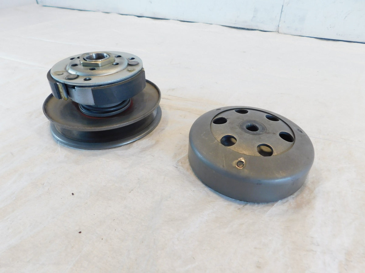 Piaggio Vespa Primavera & Sprint 50 S LX LXV Engine Secondary Drive Clutch - C3 Cycle