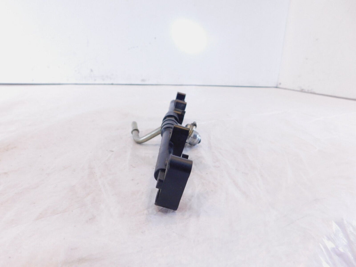 2011 2012 2013 Yamaha FZ8 FZ8N Gas Petrol Fuel Injector Throttle Body Rail Pipes