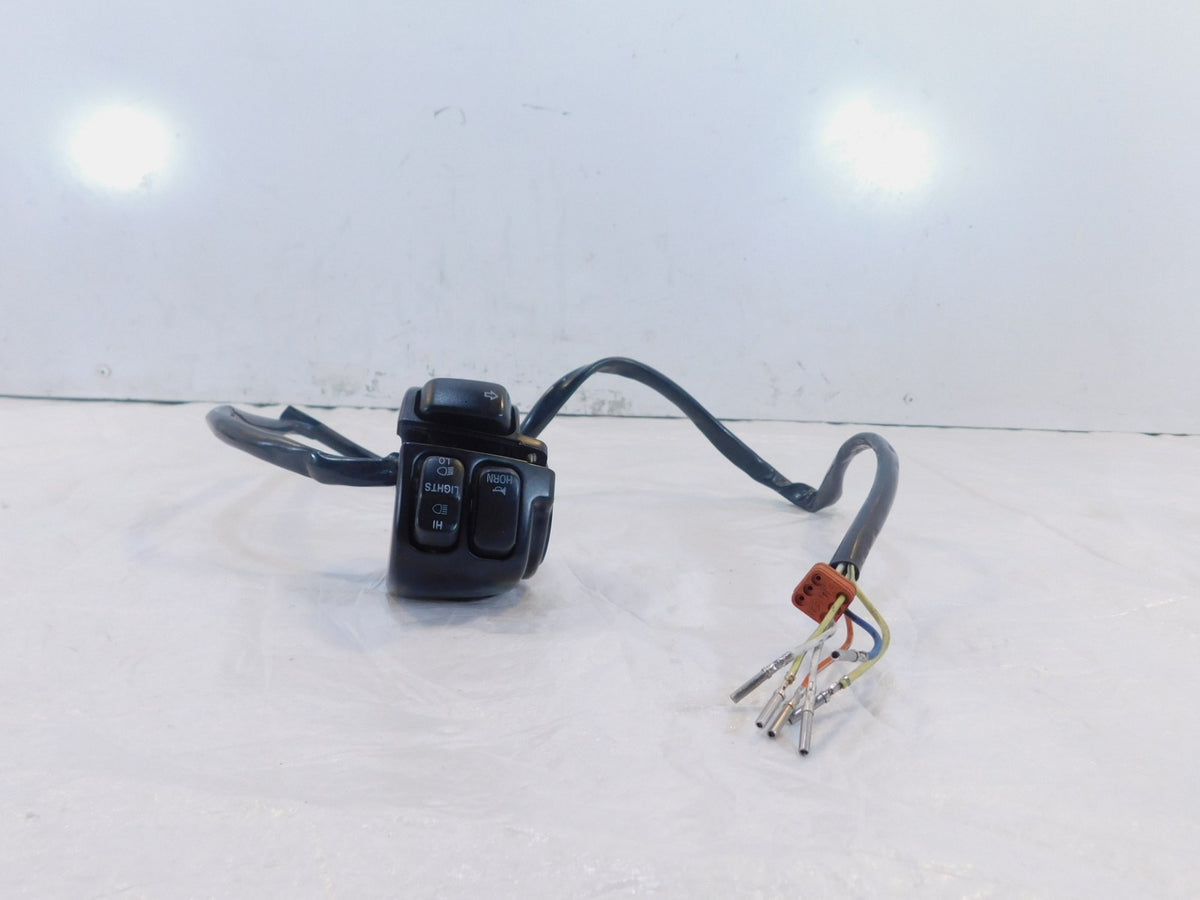 Harley Davidson Softail Dyna Sportster Left Handlebar Horn Turn Signal Switches - C3 Cycle